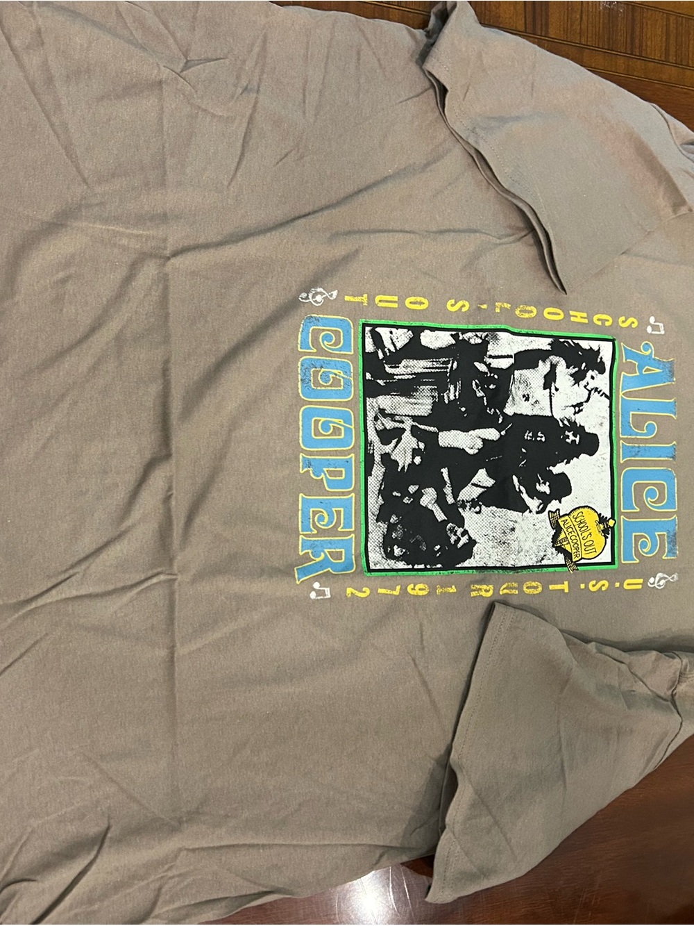 Graphic Short Sleeve Tee - Taupe